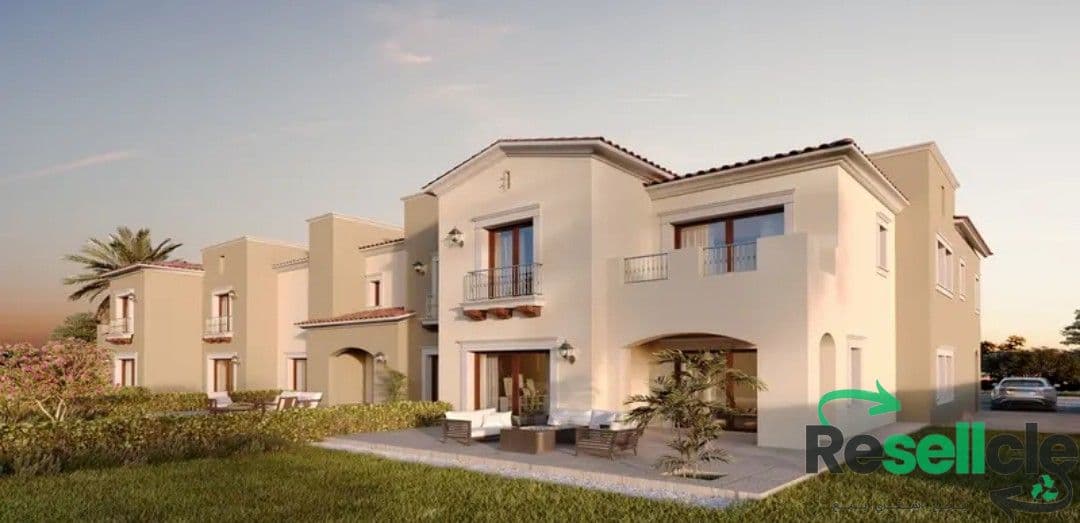 Townhouse corner in City Gate ,ready to move with landscape view and prime location