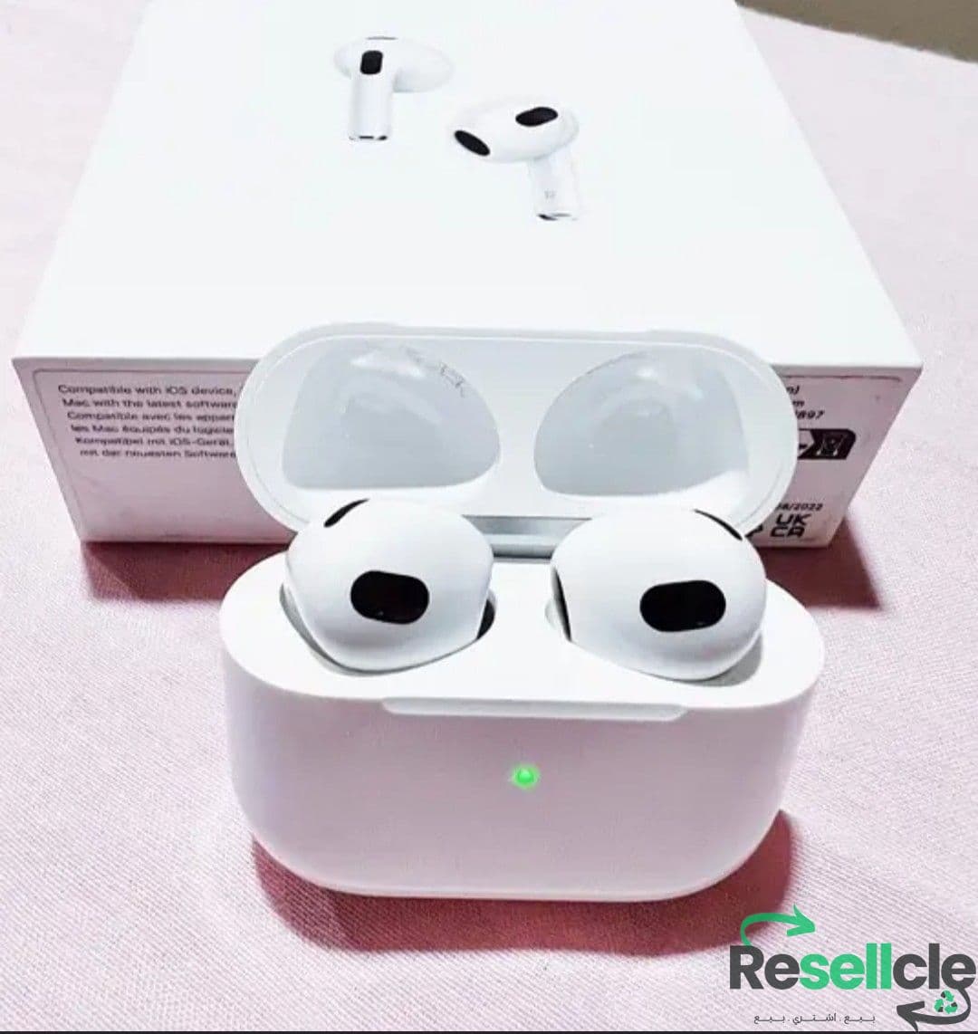 Apple AirPods (3rd Generation)