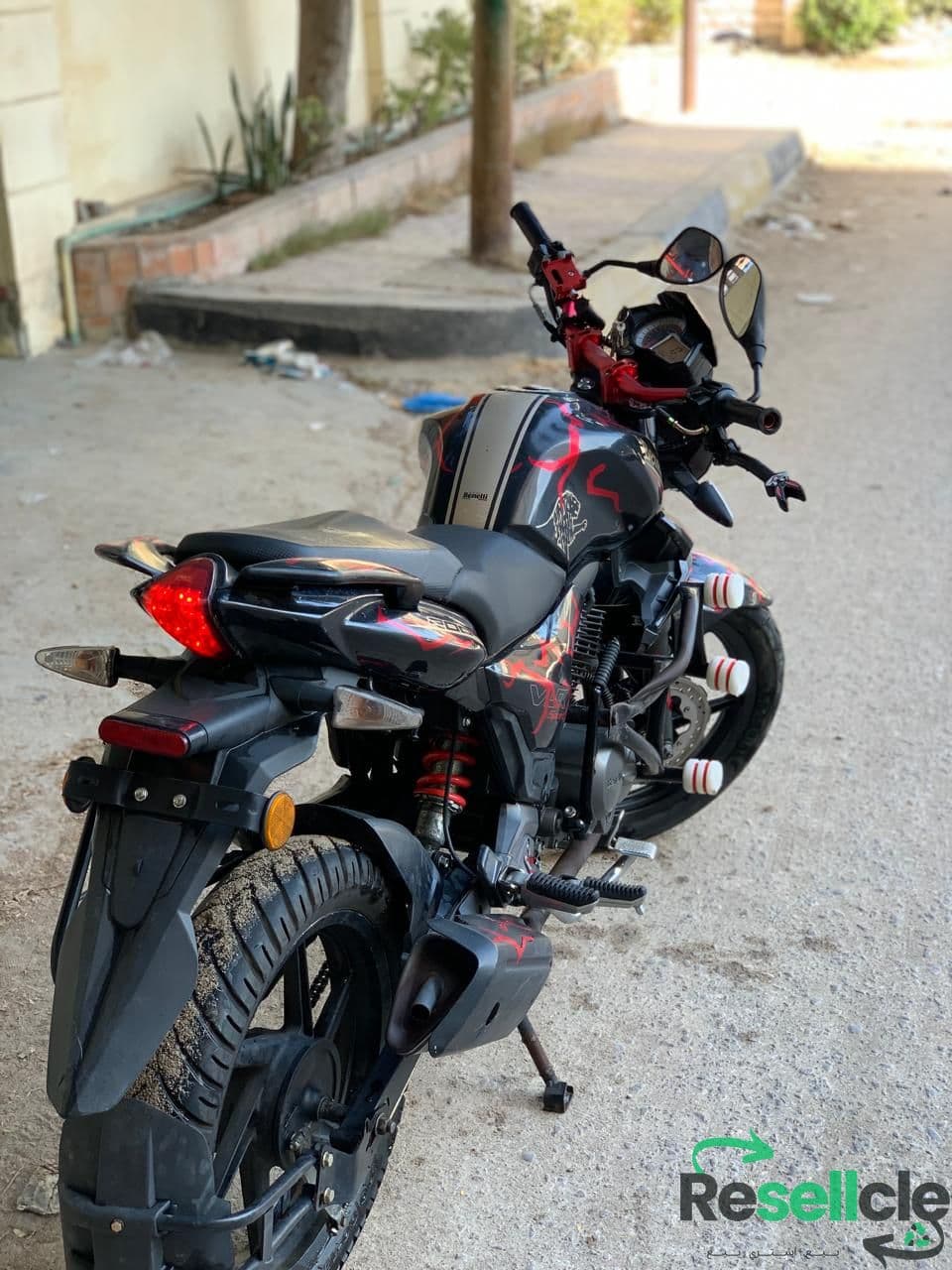 بينلي vlr200