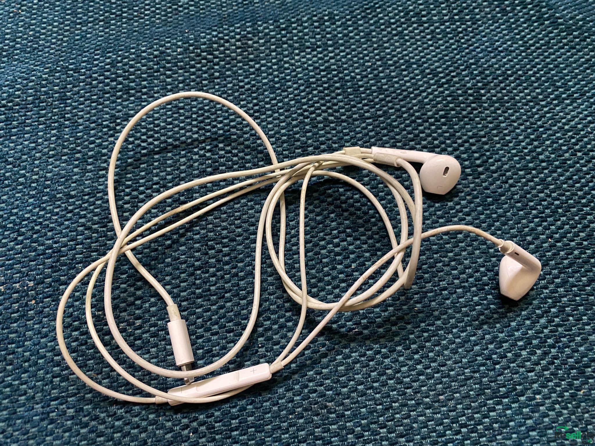 سماعات ايفون 